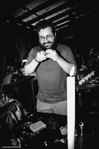 Η φωτογραφία του Φοίβου Βαλασιάδη είναι του John Radiotopoulos.